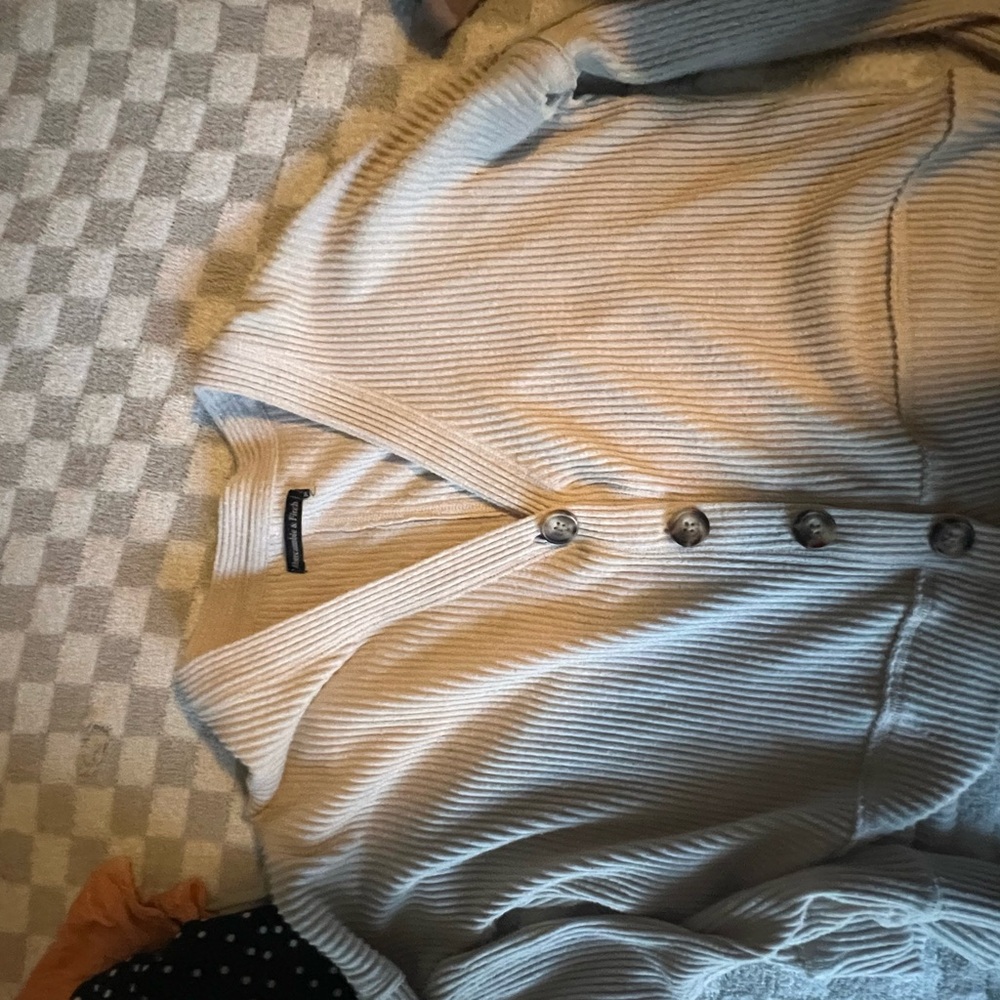 Abercrombie & Fitch Light Gray Knit Sweater
